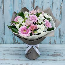 Букет цветов из:  Герберы, Альстромерии и Хризантемы в Комаровском