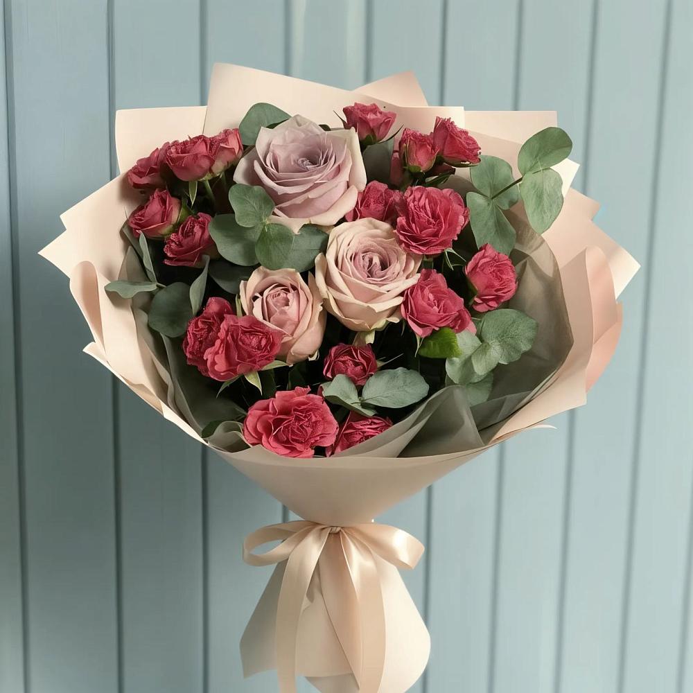 Букет цветов из: Гвоздики и Розы в Комаровском