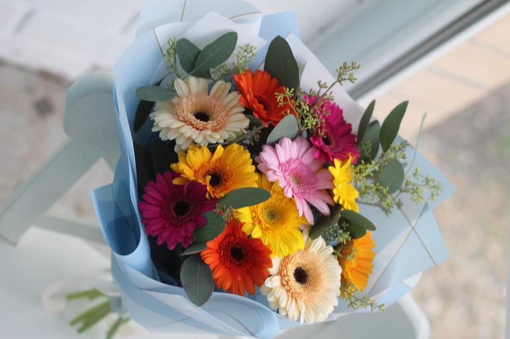 Букет цветов из: Герберы в Комаровском