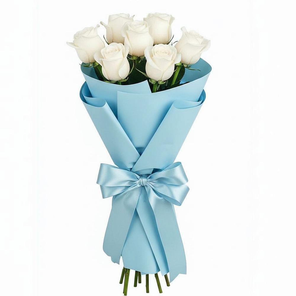 Букет 7 белых роз Проуд в Комаровском