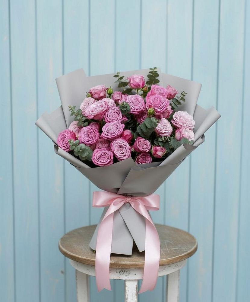 Букет цветов из: Розы в Комаровском