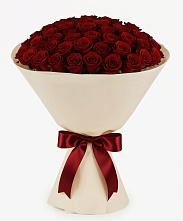 Букет 101 Бордовая роза Блэк Бакарра в Комаровском