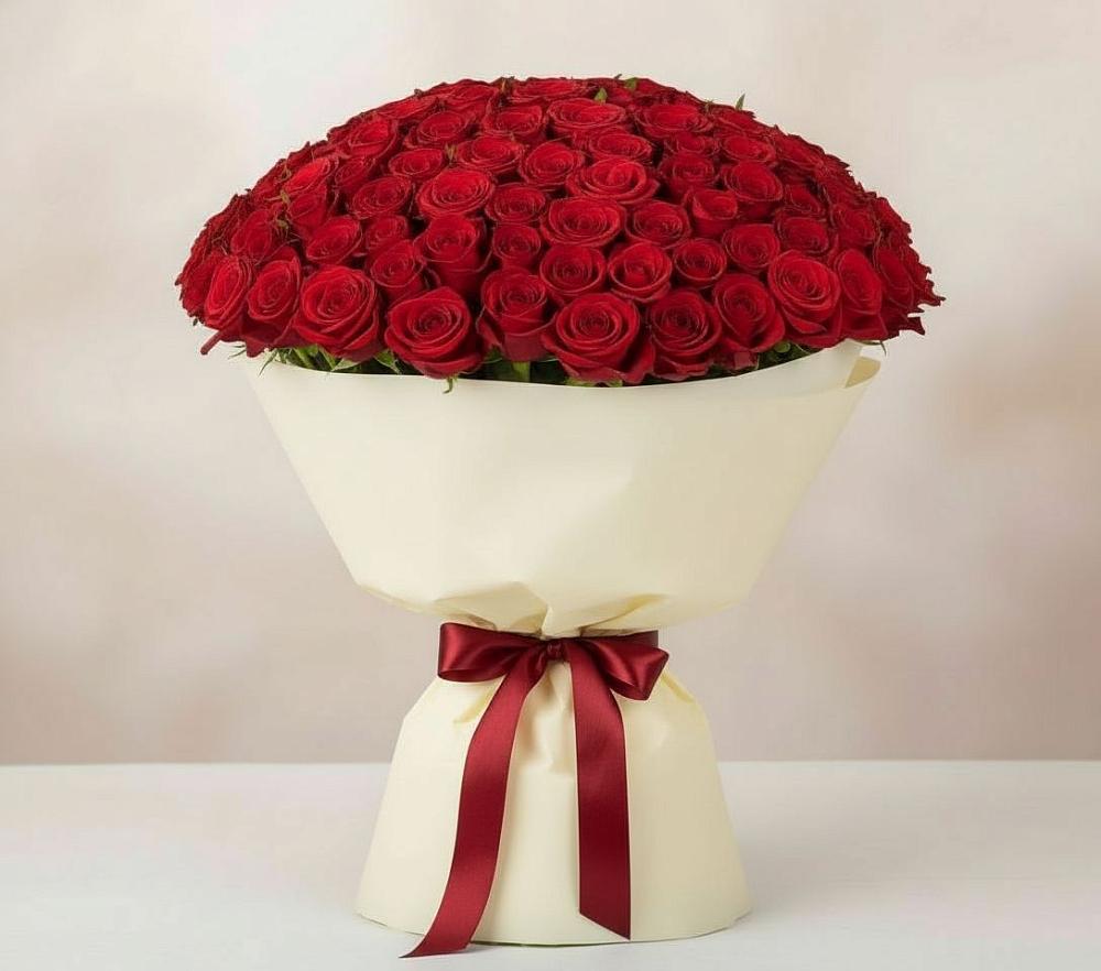 Букет 101 Красная роза Милано в Комаровском