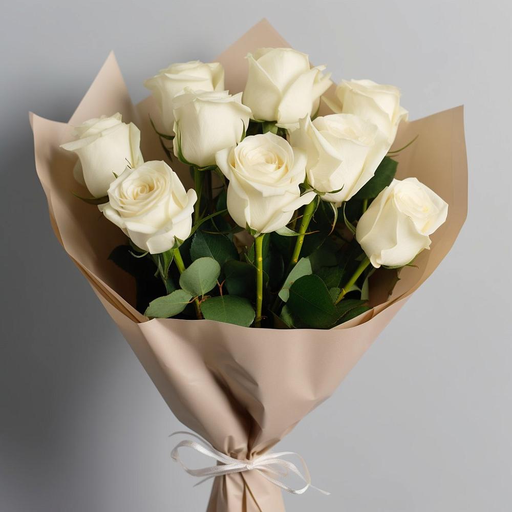 Букет 9 Белых роз Эдлесс Лав в Комаровском