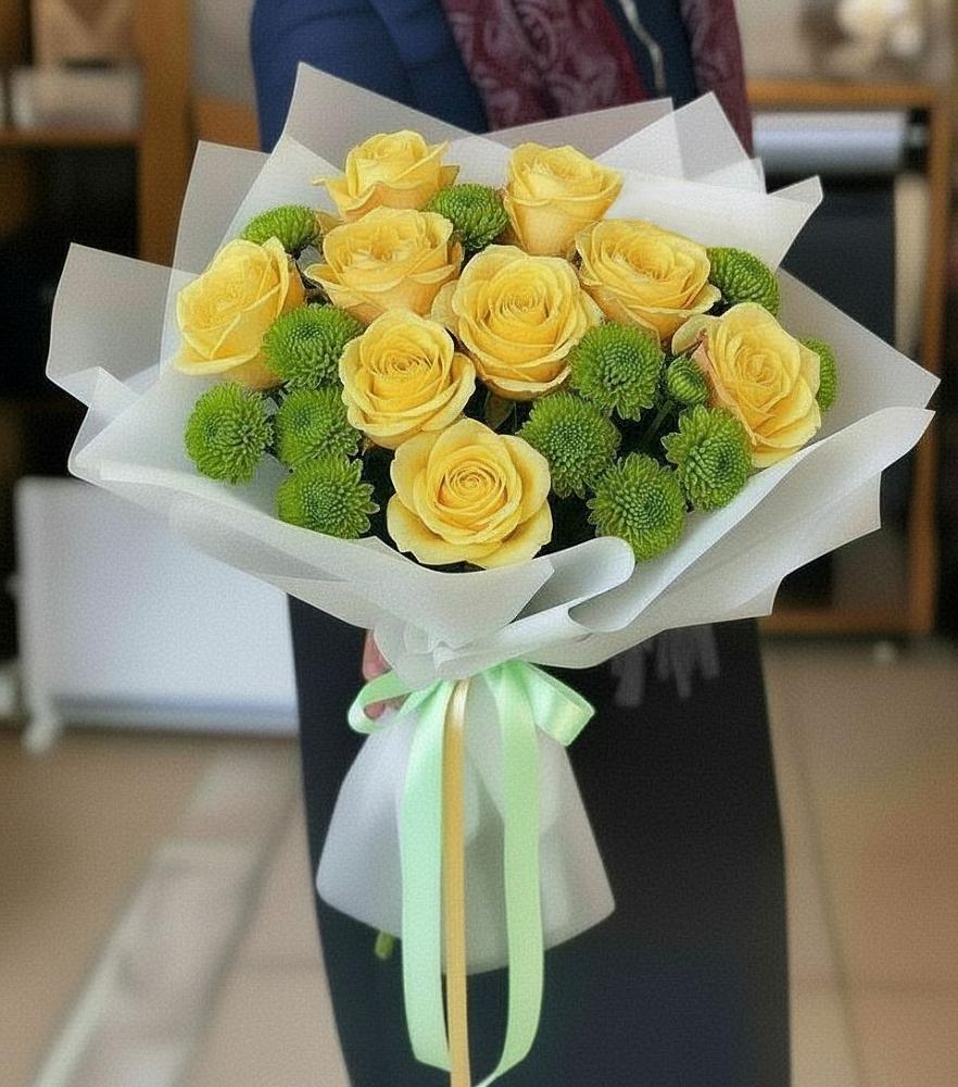 Букет цветов из: Хризантемы и Розы в Комаровском