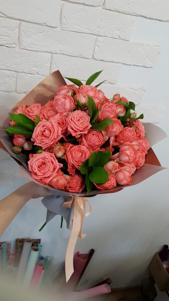 Букет цветов из: Розы в Комаровском