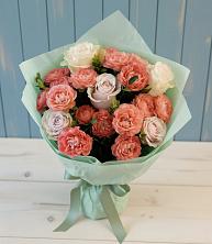 Букет цветов из:  Розы в Комаровском