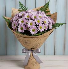 Букет цветов из:  Хризантемы #REPLACE_PRED# Комаровском