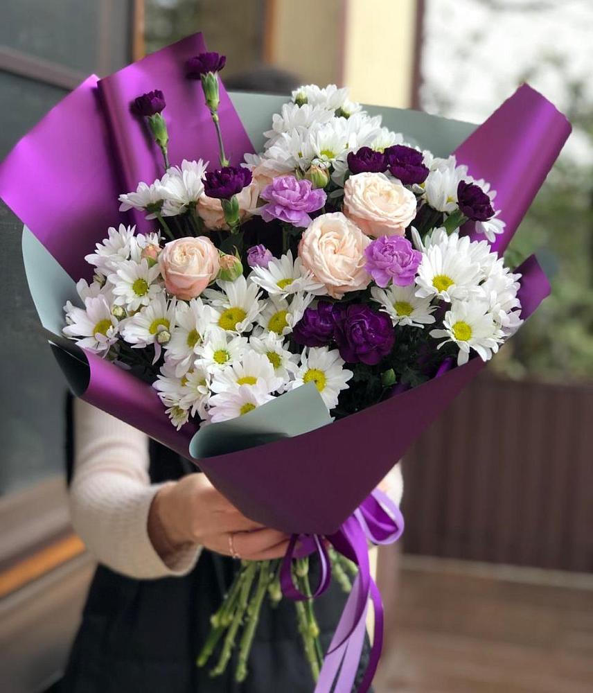 Букет цветов из: Хризантемы, Гвоздики и Розы в Комаровском