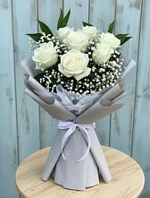 Букет цветов из:  Розы #REPLACE_PRED# Комаровском