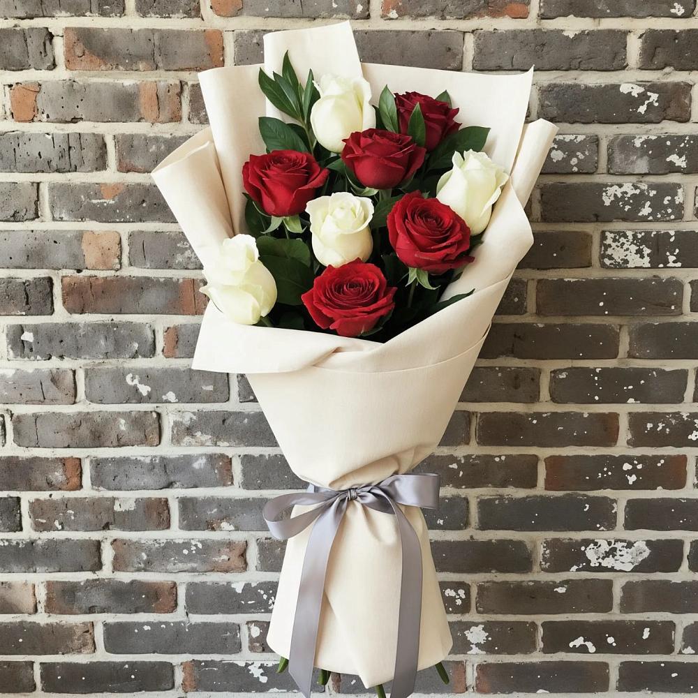 Букет цветов из: Розы в Комаровском