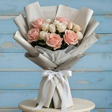 Букет цветов из:  Розы #REPLACE_PRED# Комаровском
