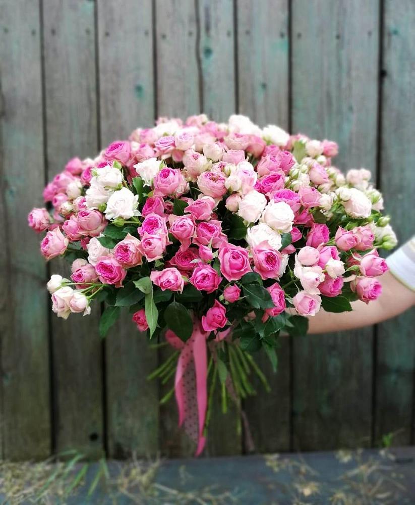 Букет Розовые кустовые розы Натали и Лав Лидия в Комаровском