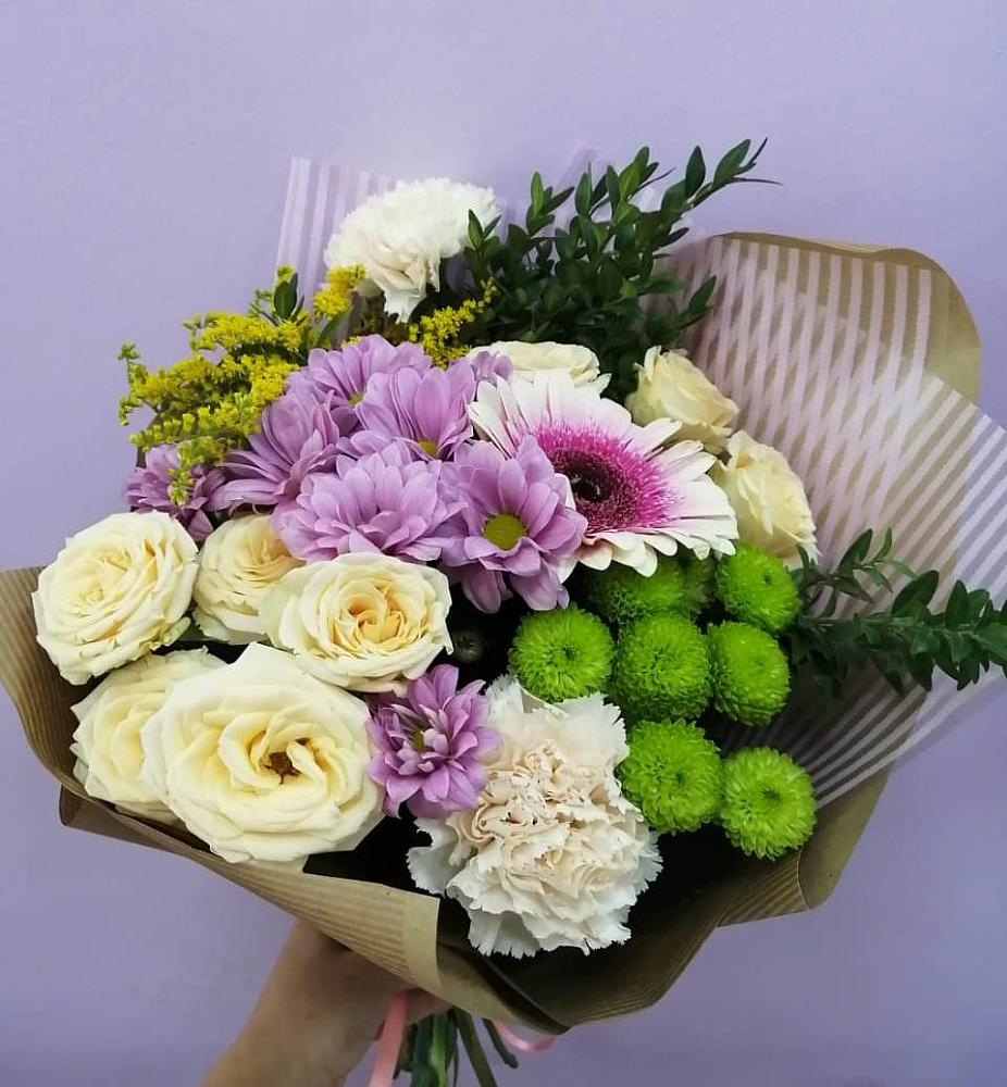 Букет цветов из: Хризантемы, Розы, Гвоздики и Герберы в Комаровском