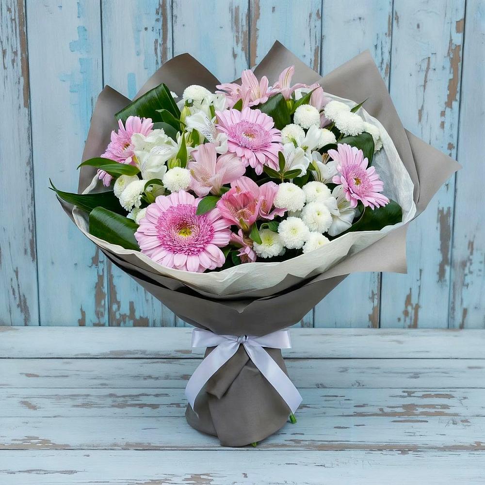 Букет цветов из: Герберы, Альстромерии и Хризантемы в Комаровском