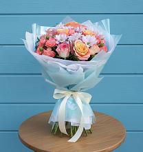 Букет цветов из:  Хризантемы и Розы в Комаровском