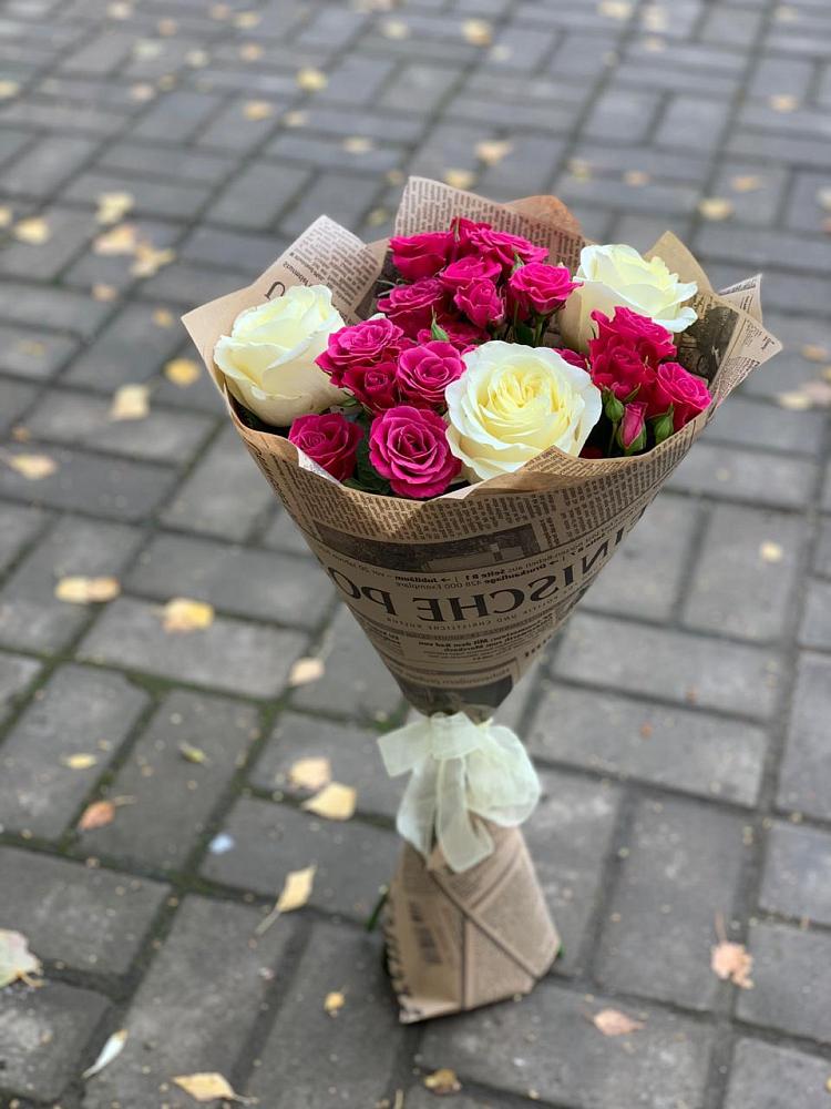 Букет цветов из: Розы в Комаровском