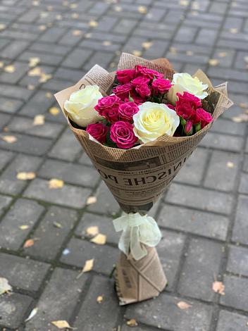 Букет цветов из: Розы в Комаровском