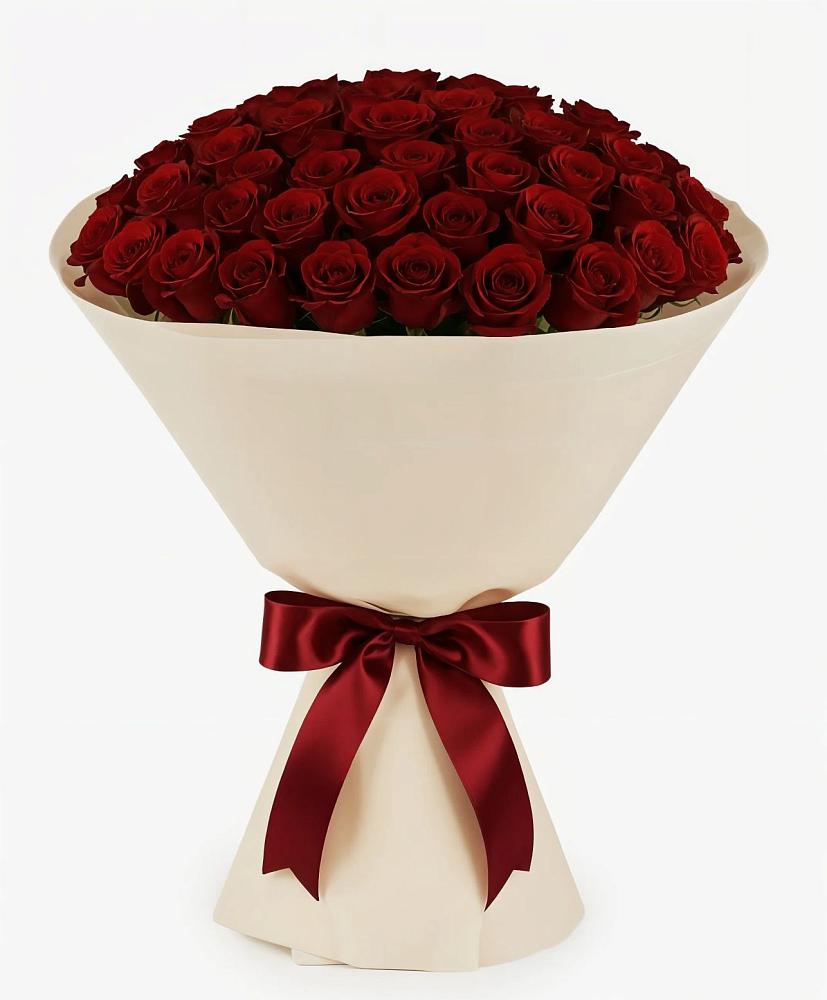 Букет 101 Бордовая роза Блэк Бакарра в Комаровском