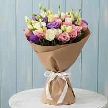 Букет цветов из:  Лизиантусы #REPLACE_PRED# Комаровском