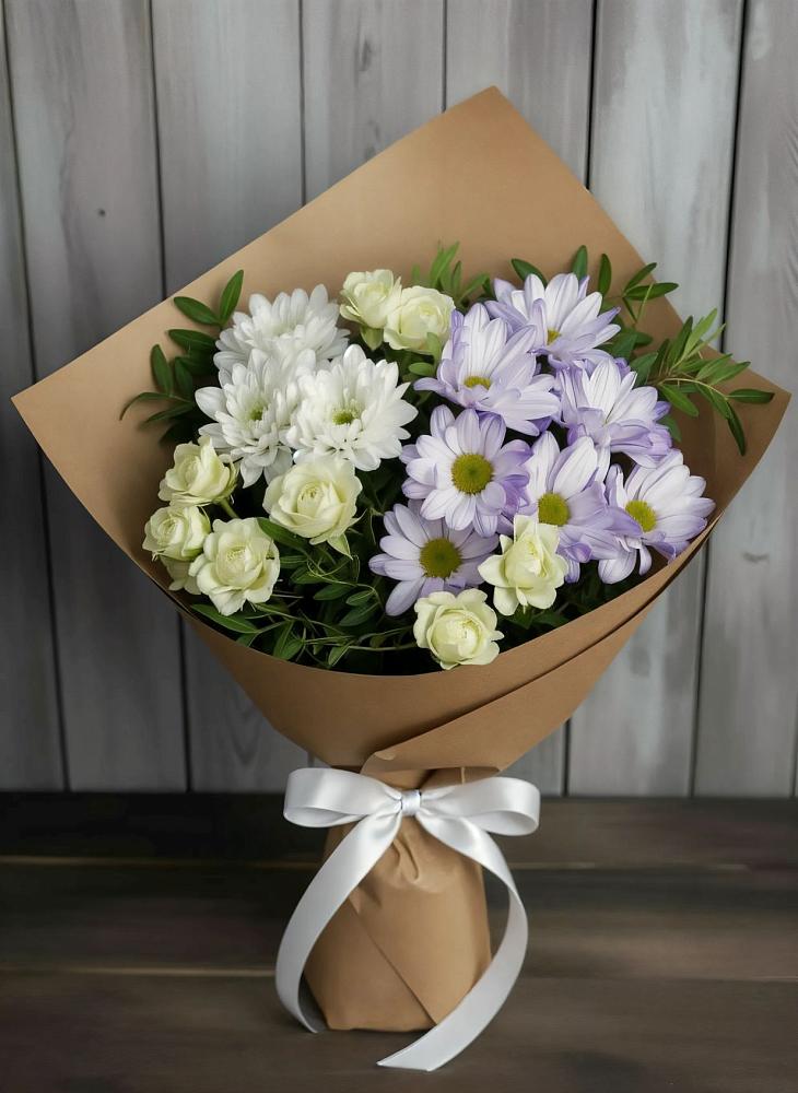 Букет цветов из: Хризантемы и Розы в Комаровском