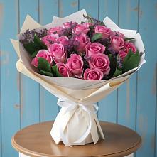 Букет цветов из:  Розы в Комаровском